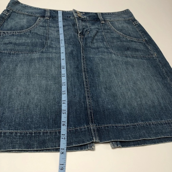 OLD NAVY Medium Washed Distressed Pocket Blue Jean Slit Denim Skirt SIZE 6 - Picture 11 of 11